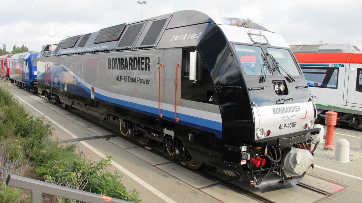 Локомотив производства компании Bombardier